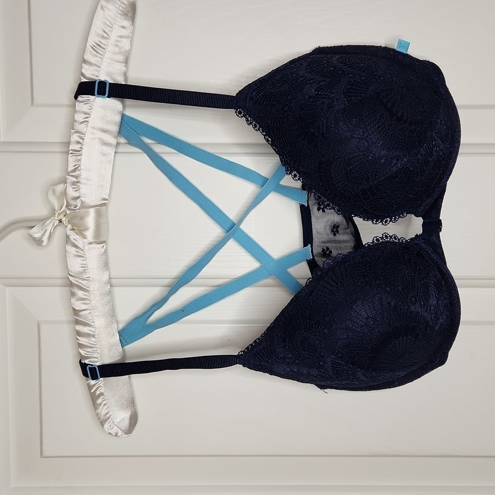 Victoria's Secret Navy Lace Push-up Bra Strappy Back Size 34DD